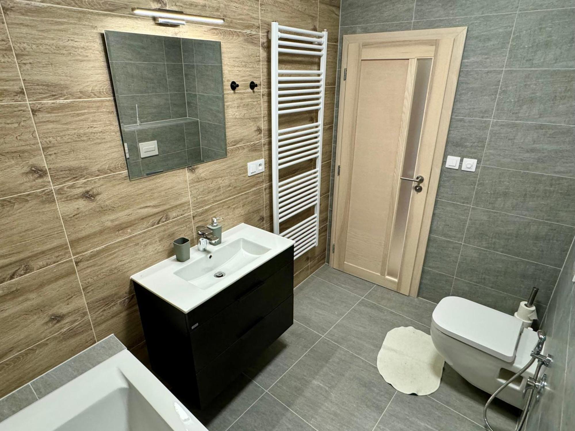 Rivercity Apartments Karlovy Vary Bagian luar foto