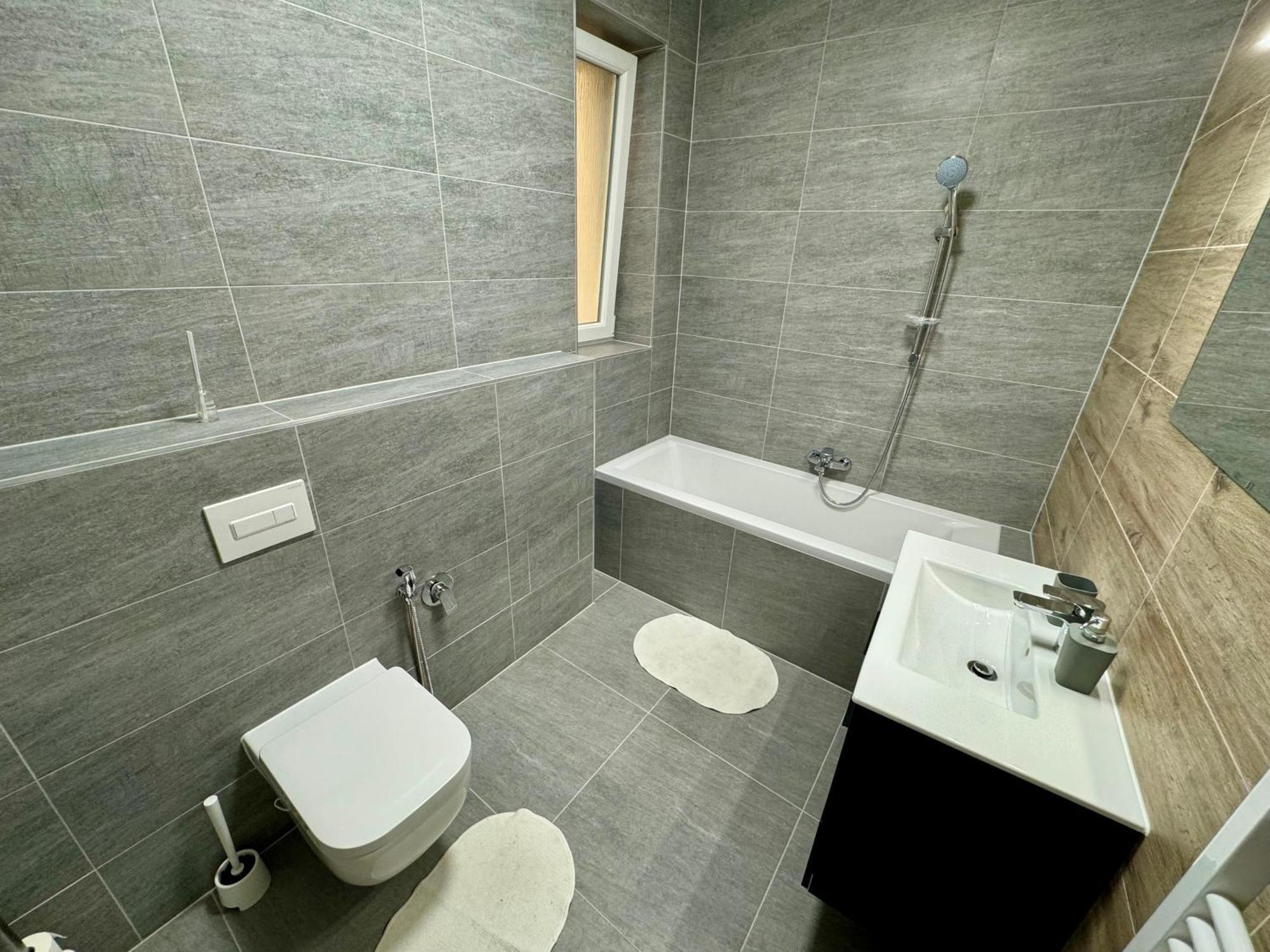 Rivercity Apartments Karlovy Vary Bagian luar foto