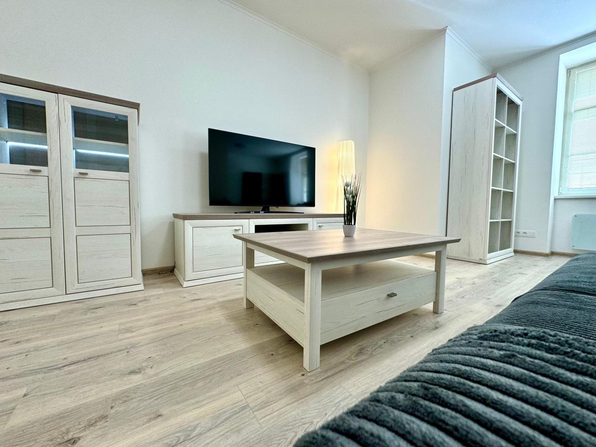 Rivercity Apartments Karlovy Vary Bagian luar foto